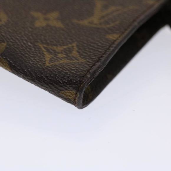 LOUIS VUITTON Monogram Bucket GM Pouch Accessory Pouch LV Auth 49209 - Picture 14 of 16